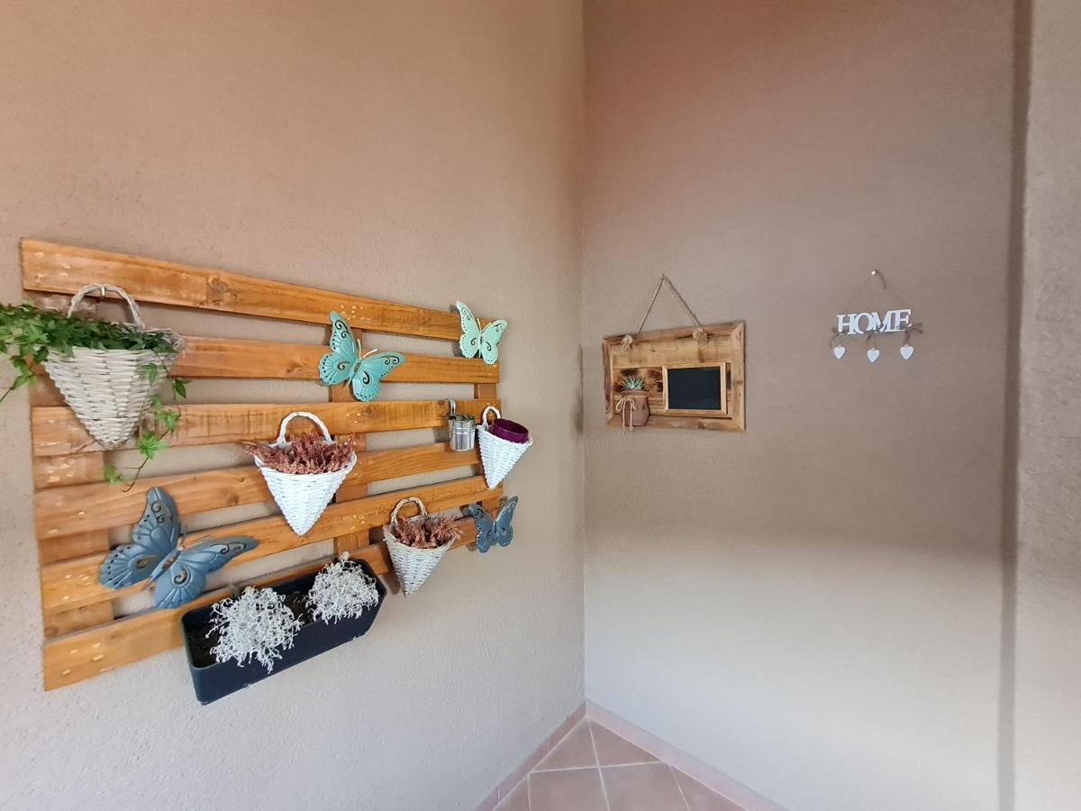 Apartments Nada Mundanije 外观 照片
