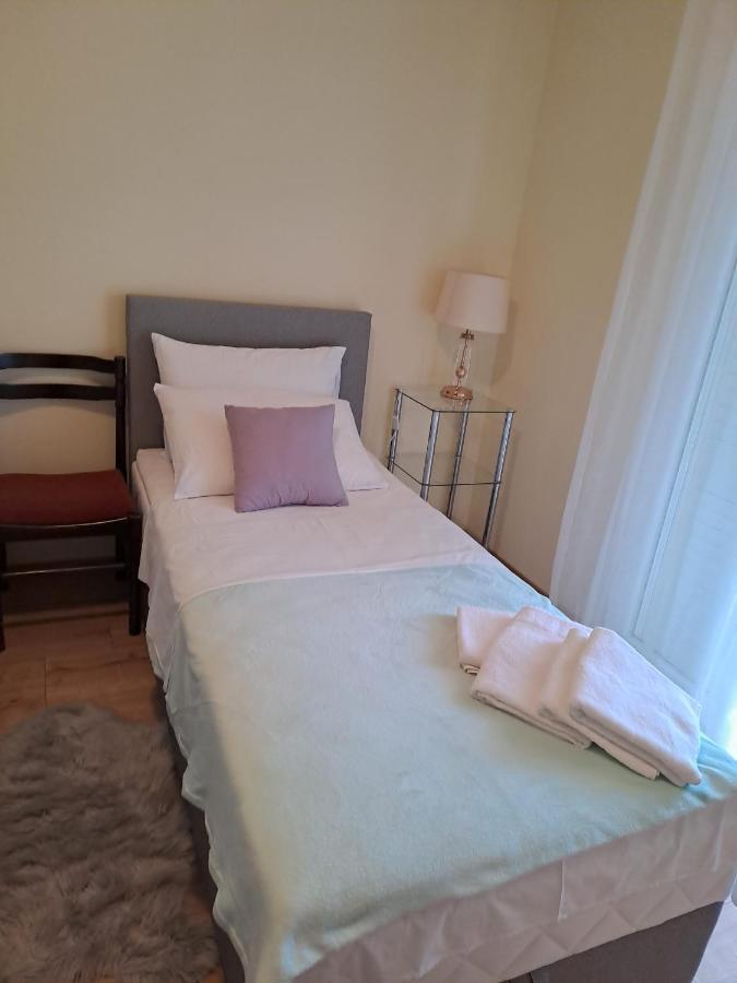 Apartments Nada Mundanije 外观 照片
